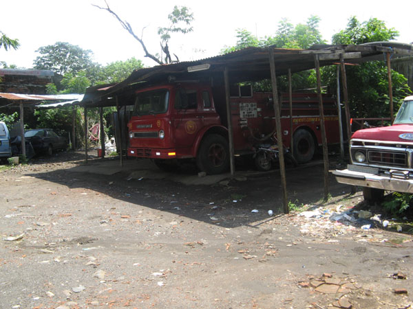 Feuerwehren in León, bei denen weniger Fahrzeuge einsatzbereit waren als kaputt.